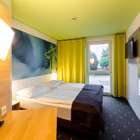 B&B Hotel Krefeld Exterior photo