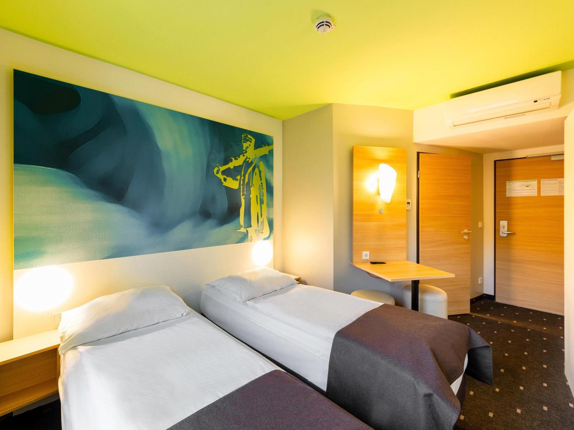 B&B Hotel Krefeld Exterior photo